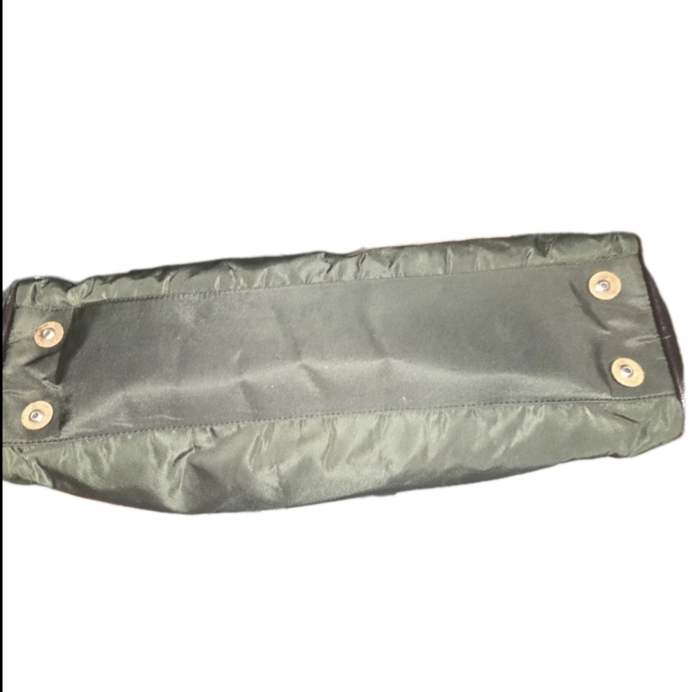Authentic Vintage Prada Green Tessuto Nylon Women's Handbag - Picture 4 of 10